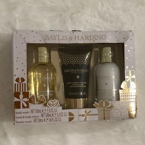 baylis & harding england 3 pc set